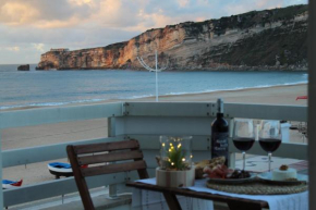 Beachfront Apartment Nazaré